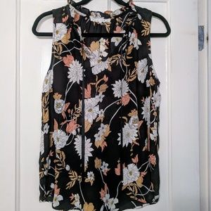 Violet & Claire Black Floral Top